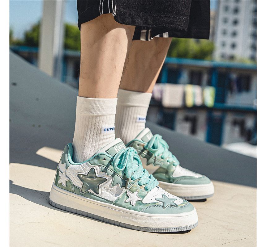 Deepwood - Sneakers met sterrenapplicatie