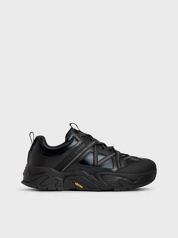 Tênis robusto de couro Vibram®