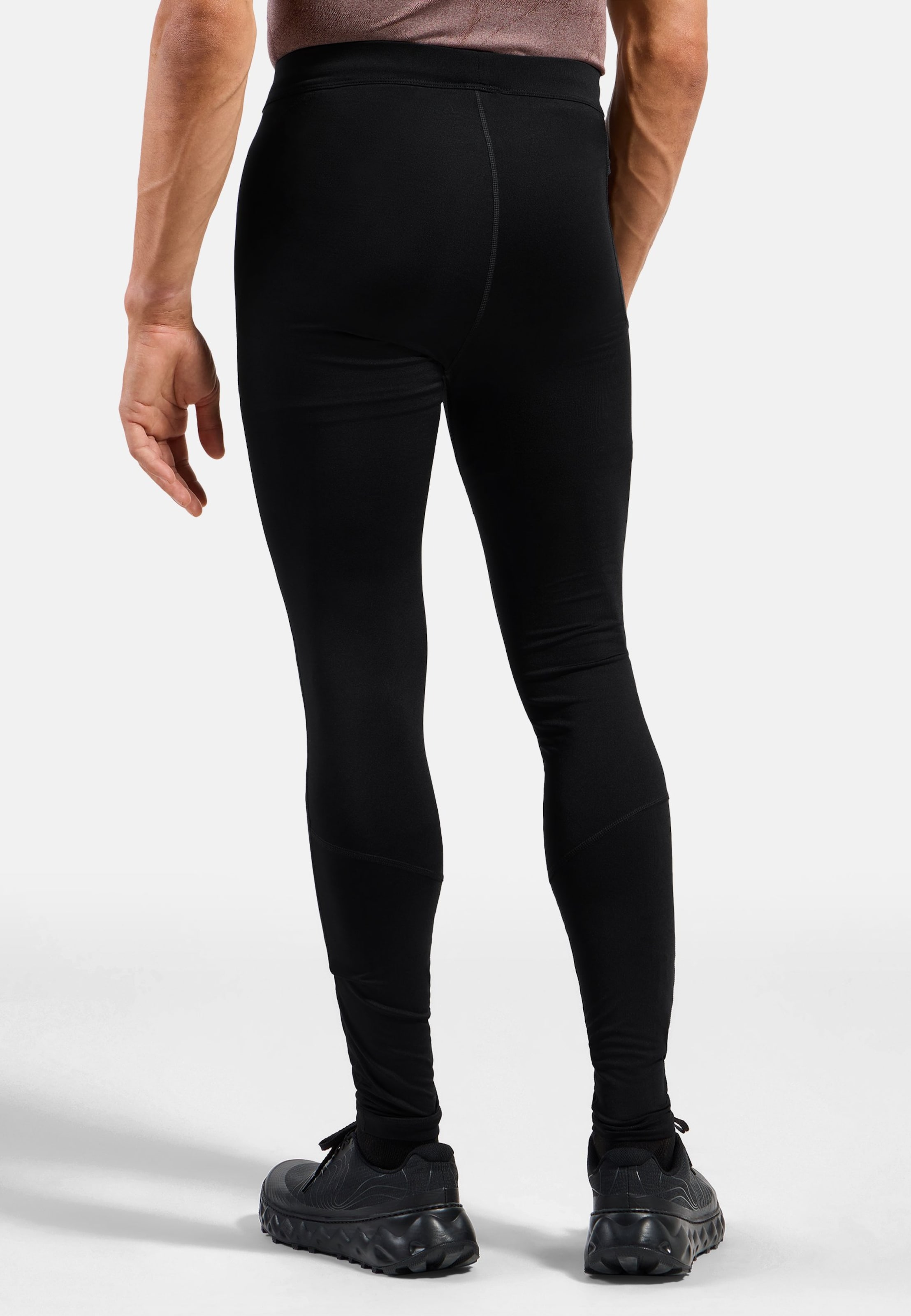Essentials Lauftights in black