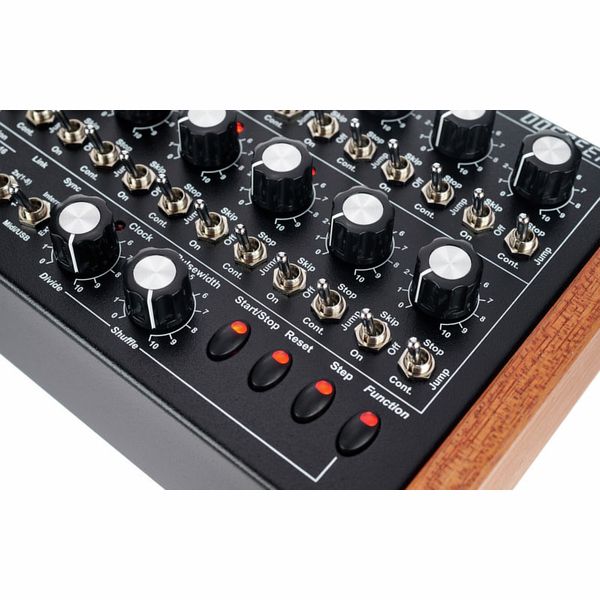 Doepfer Dark Time Red