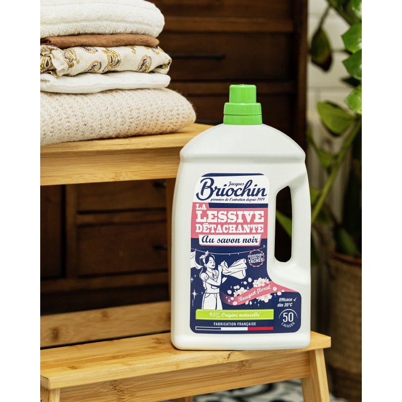 Lessive liquide détachante au savon noir Briochin - 50 lavages - Bidon 2,27 L