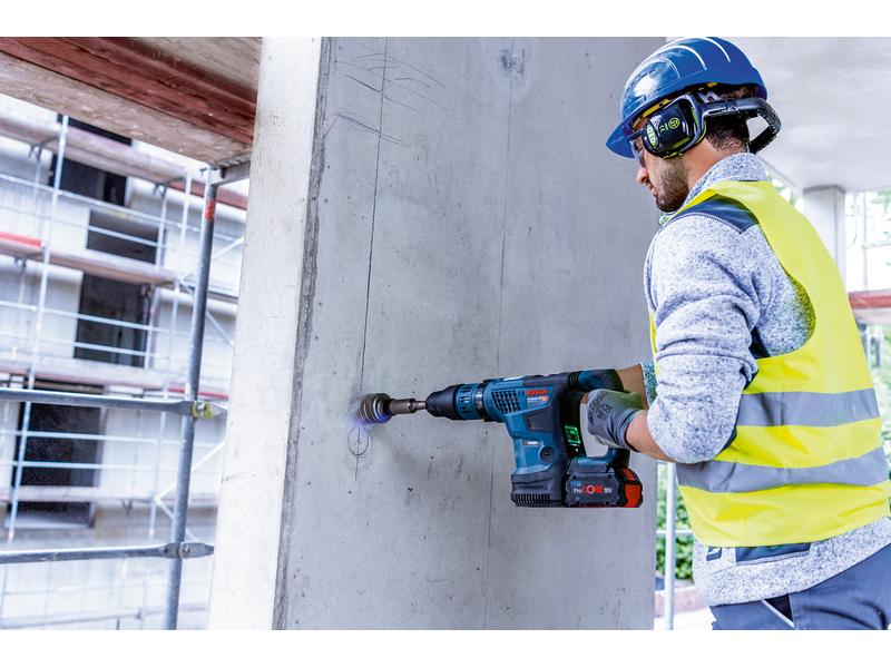 Bosch Professional Akku-Bohrhammer GBH 18V-36 C Biturbo 2 x Herausragende Kompaktheit und Leistung