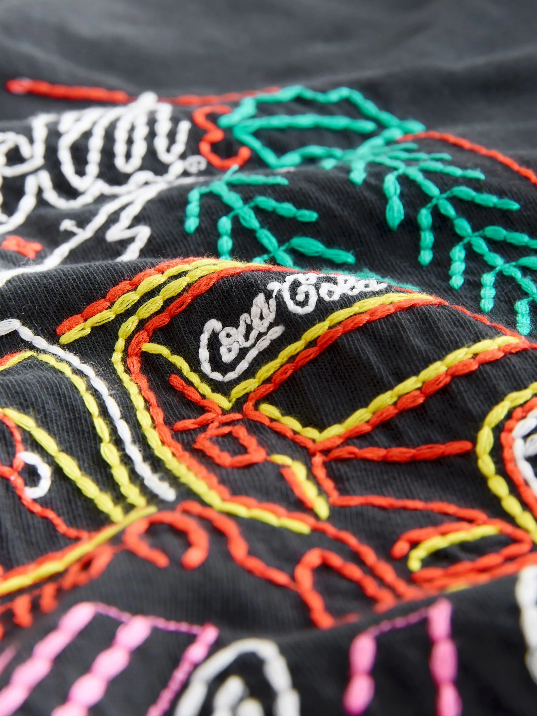 Zwart - Coca Cola® Kerstmis T-shirt met geborduurde graphic en Korte mouwen