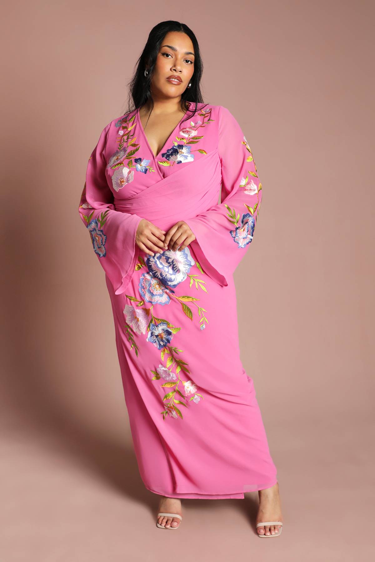 Coast Robe Midi Portefeuille À Encolure En V Brodée Grande Taille