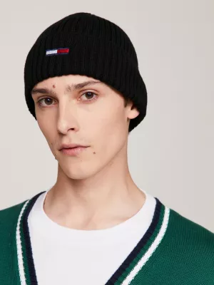 Gorro de malha canelada com estampa de bandeira