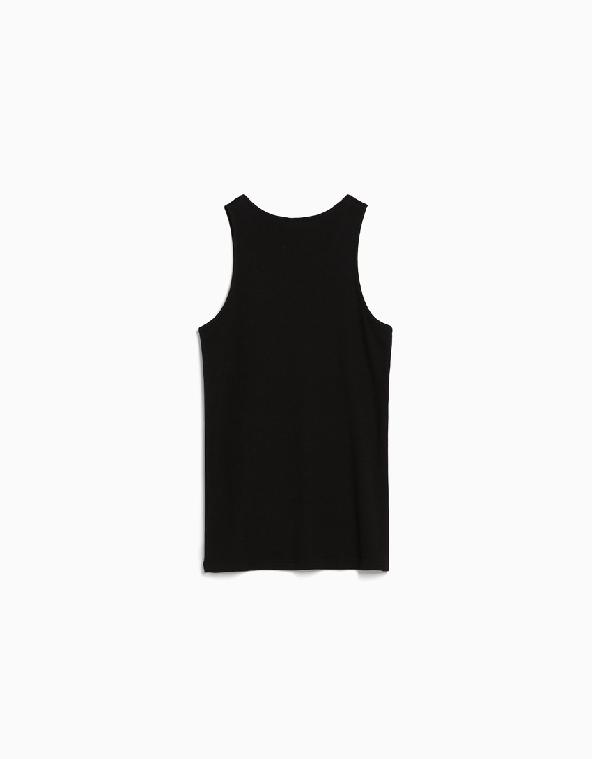 Camiseta canelada com alças finas