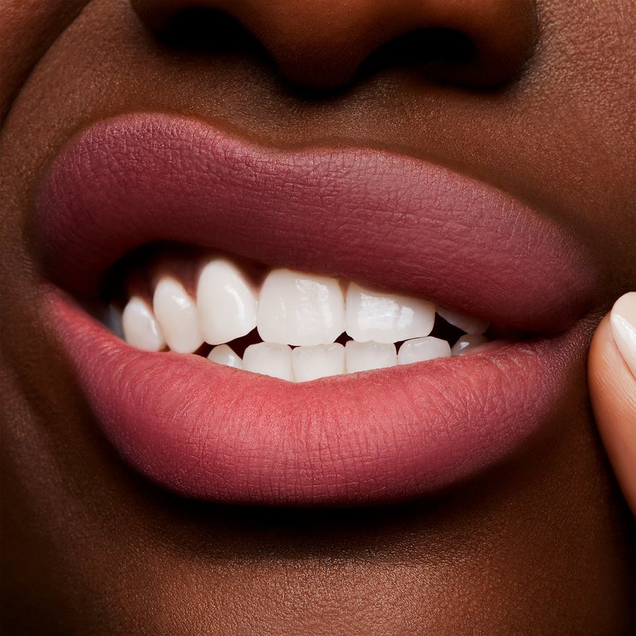 MAC Powder Kiss Liquid Lipcolour 06 A Little Tamed 5ml
