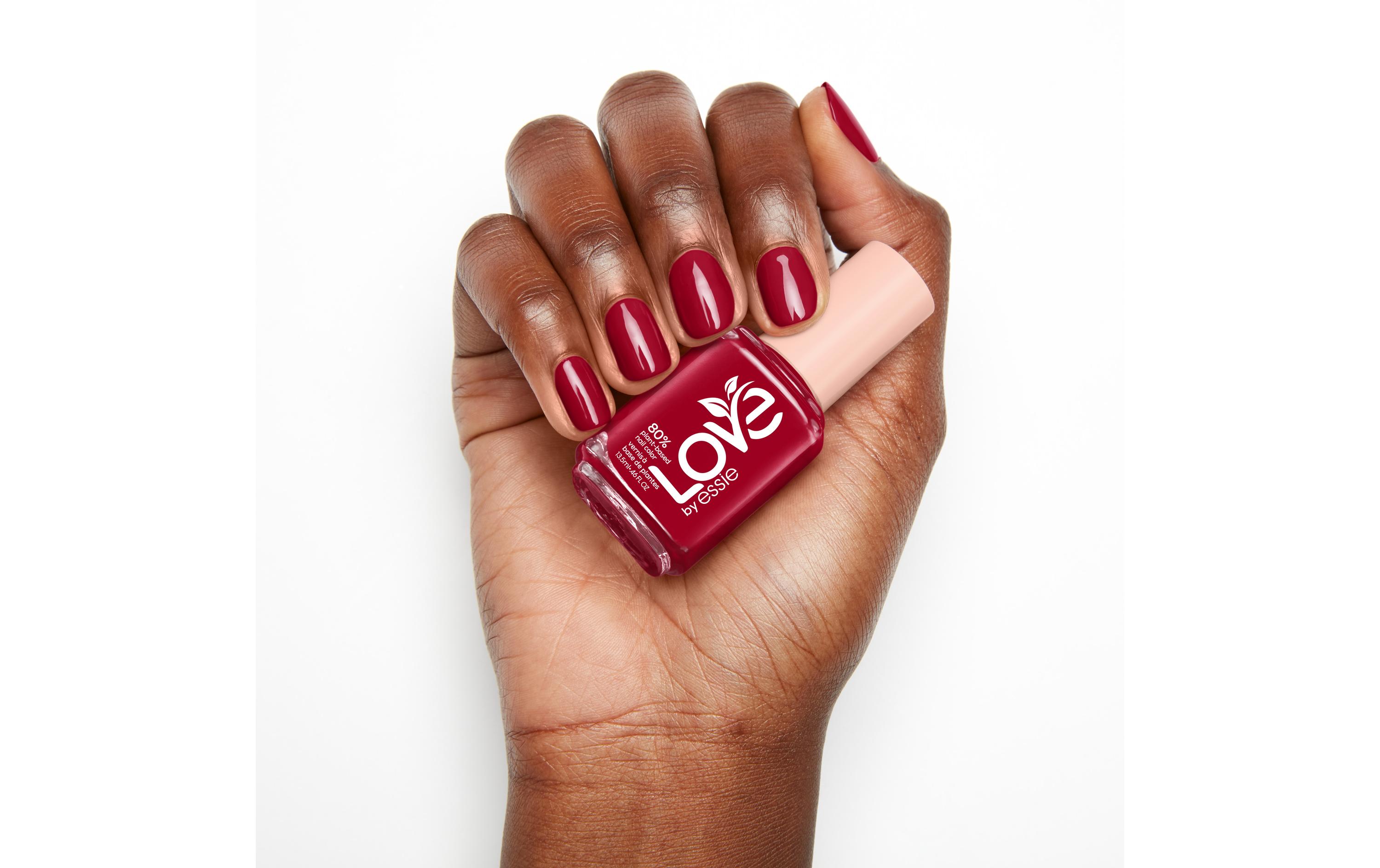 Nagellack Love 120 i am the momentVeganes und zu 80% pflanzenbasiertes Nagelgel mit cremigem Finish