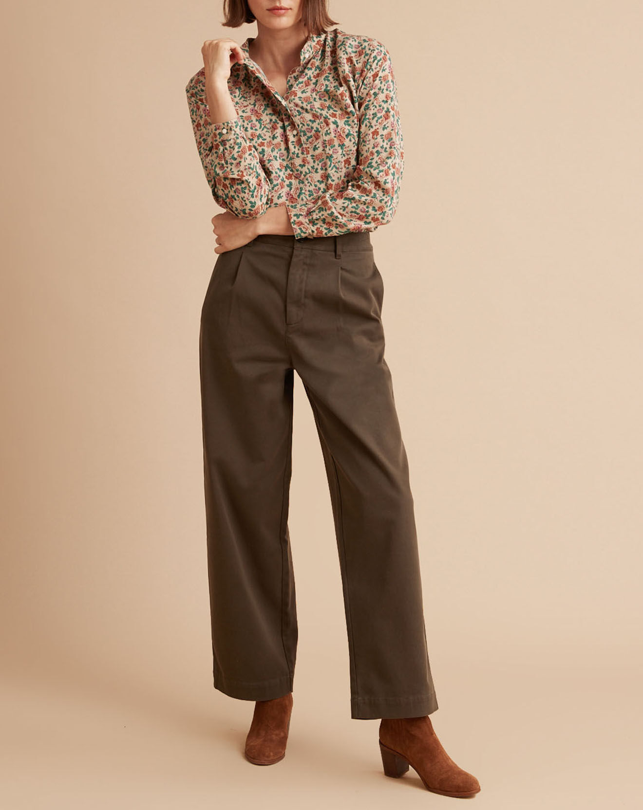 Cyrillus Pantalon chino large en Twill vert moyen