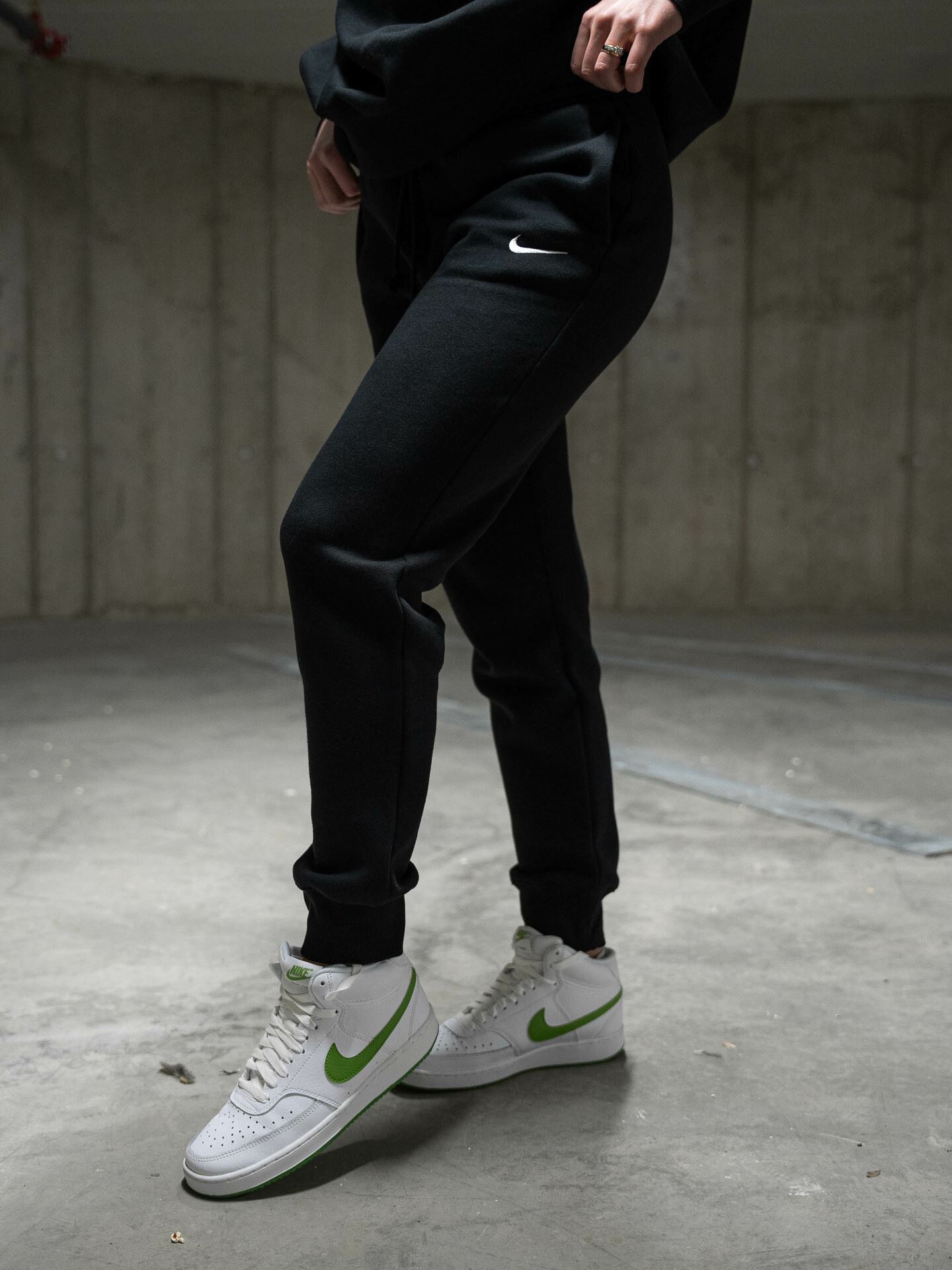 Pheonix Fleece Standard Pant