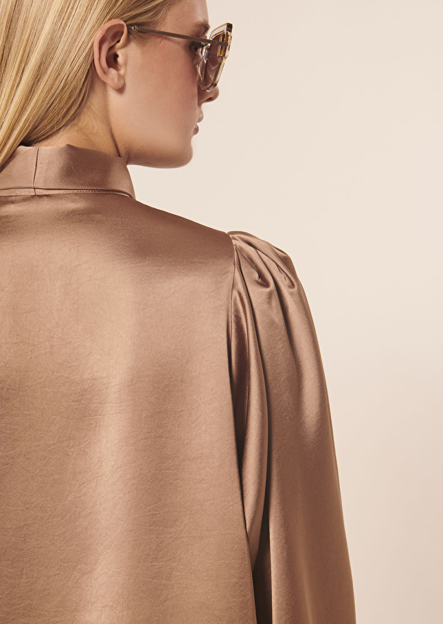 Chemise Candyamarron en satin fluide