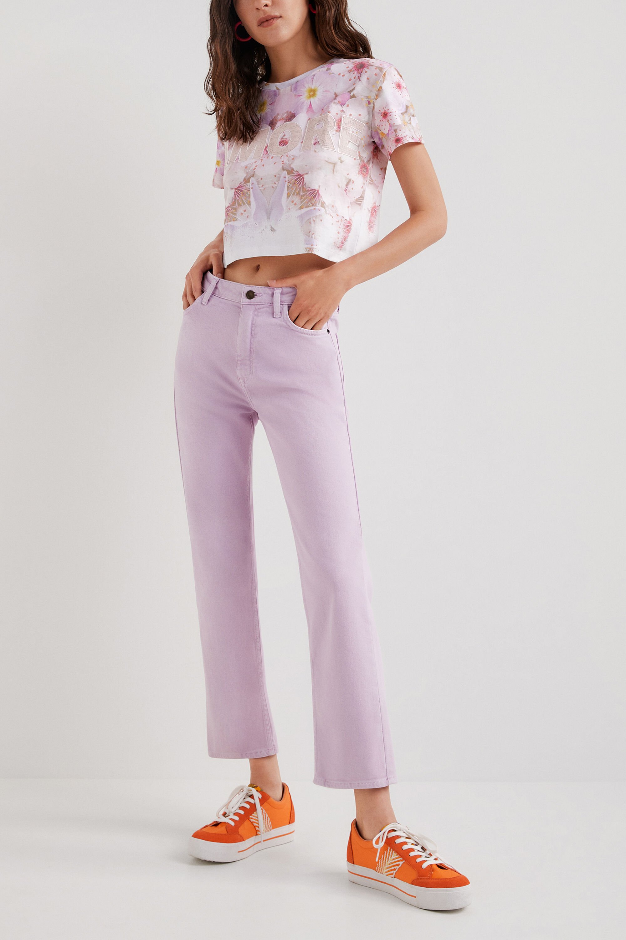 T-shirt floral et patch