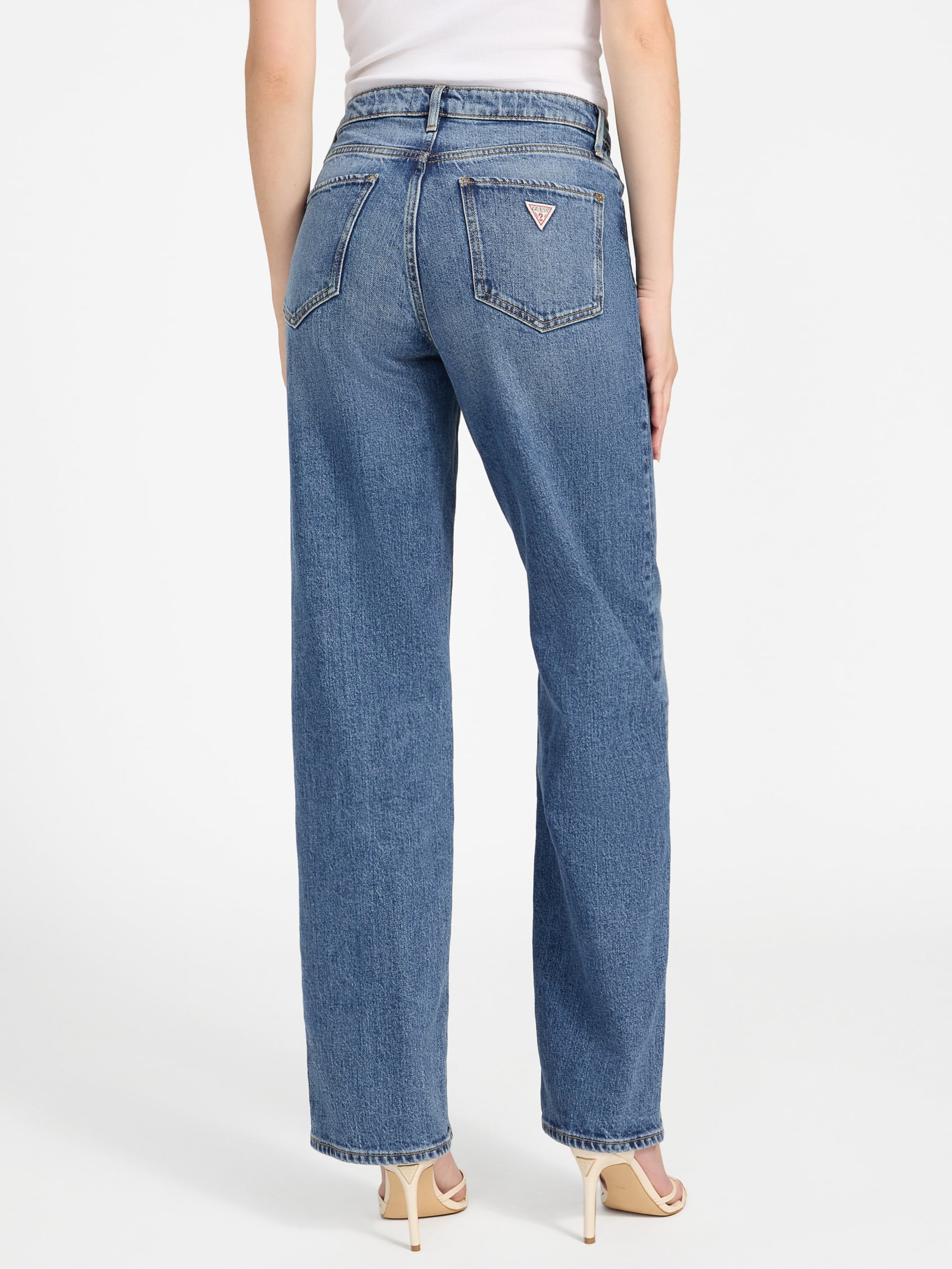 Calça jeans reta de cintura alta ecológica