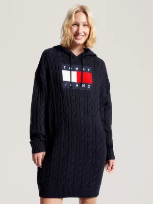 Vestido com capuz em tricô