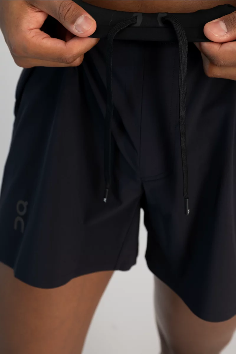 ON Lightweight 5 Inch Herren Short