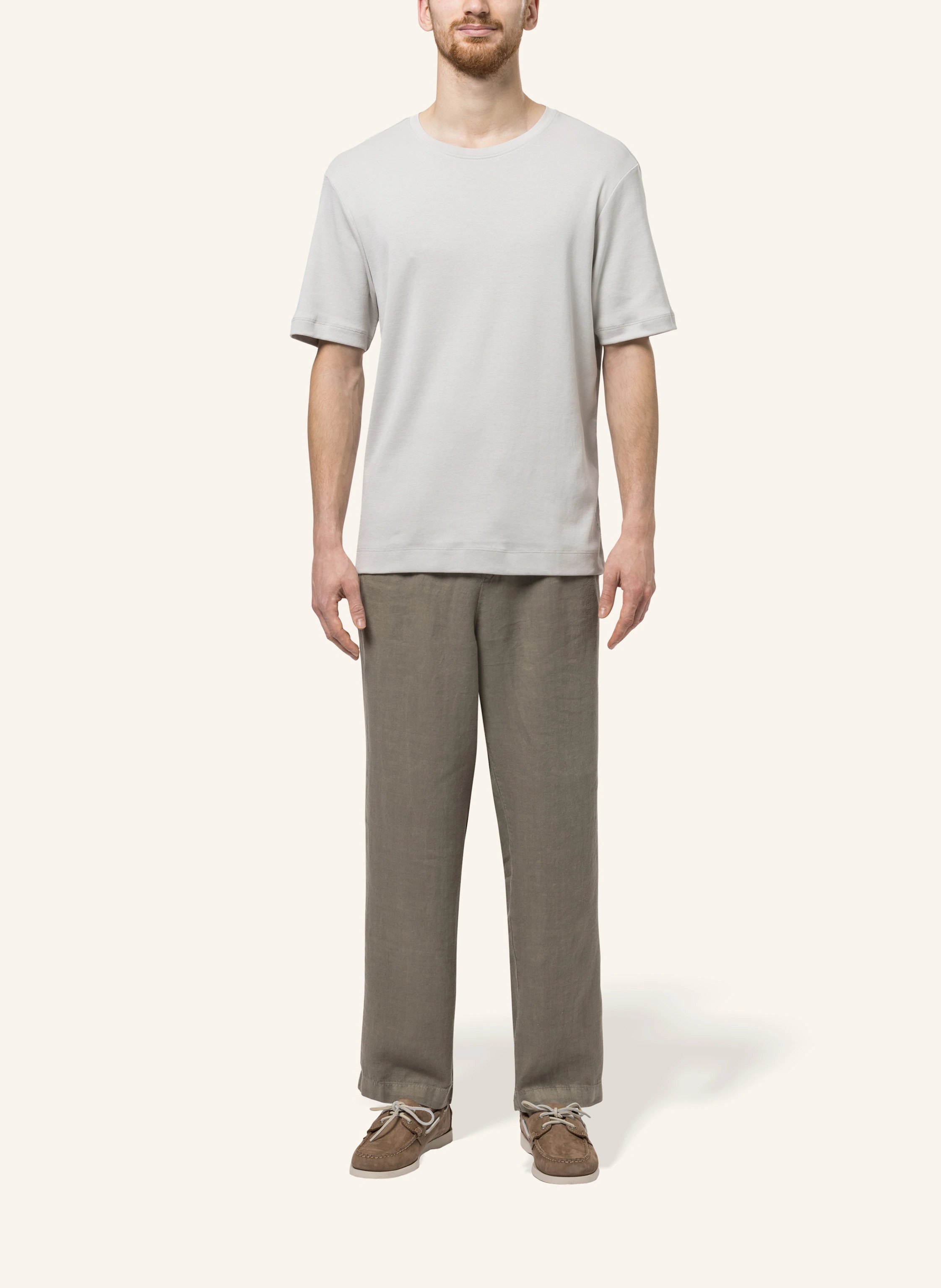 TRUSTED HANDWORK Round Neck 1/2-Sleeve T-Shirt