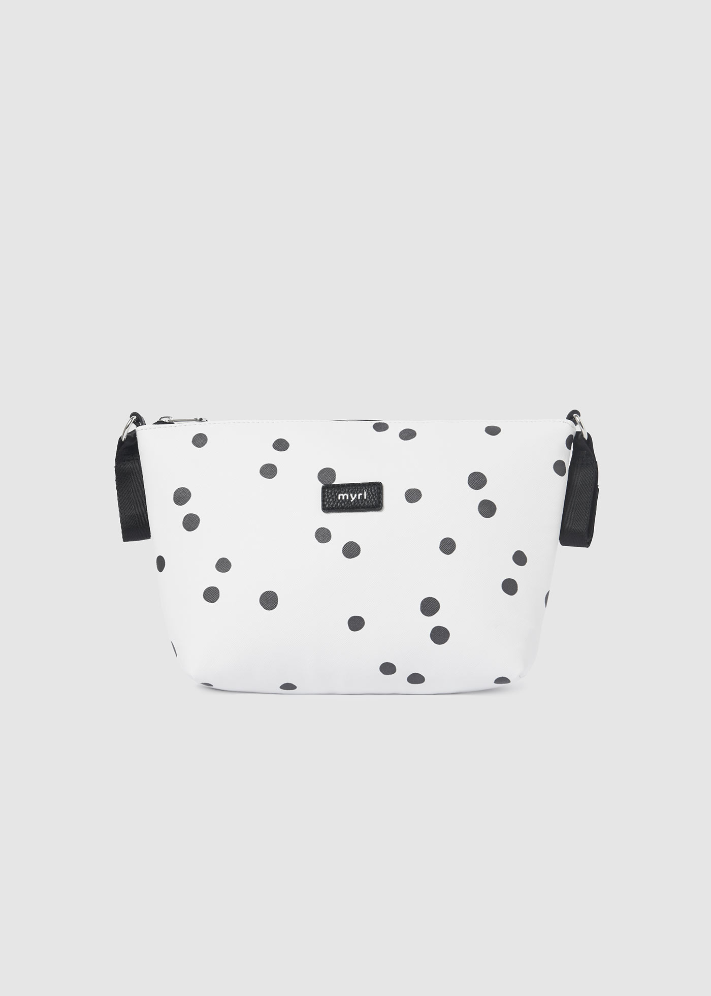 Nécessaire para bebê com fecho de velcro.