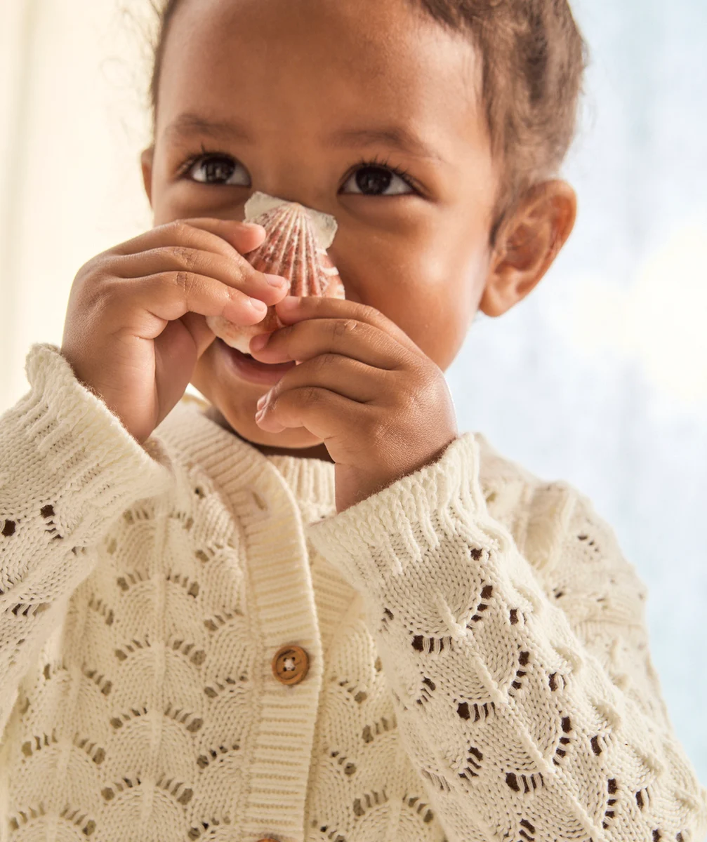 cardigan bébé fille en coton bio et crochet écru