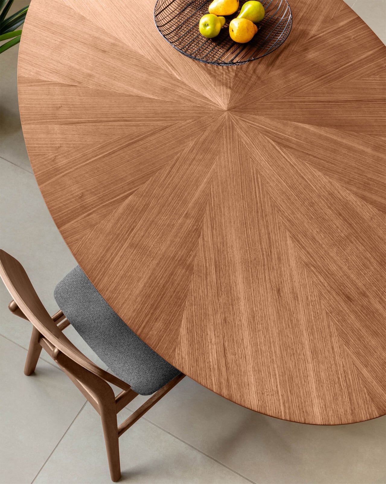 Kave Home Esstisch NAANIM 180 x 110 cm schwarz /Nussbaum braun
