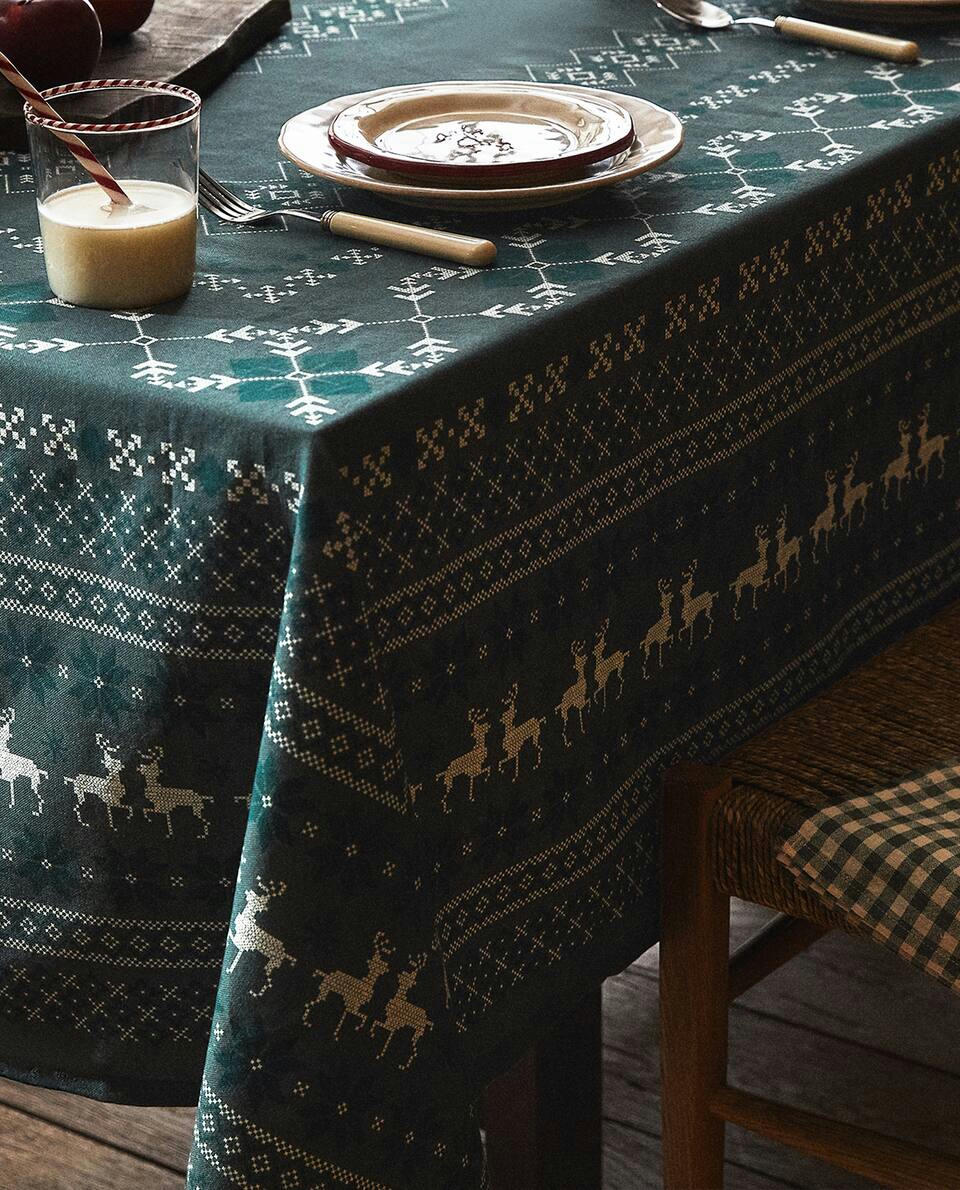 TOALHA DE MESA DE ALGODÃO COM PONTO CRUZ DE NATAL