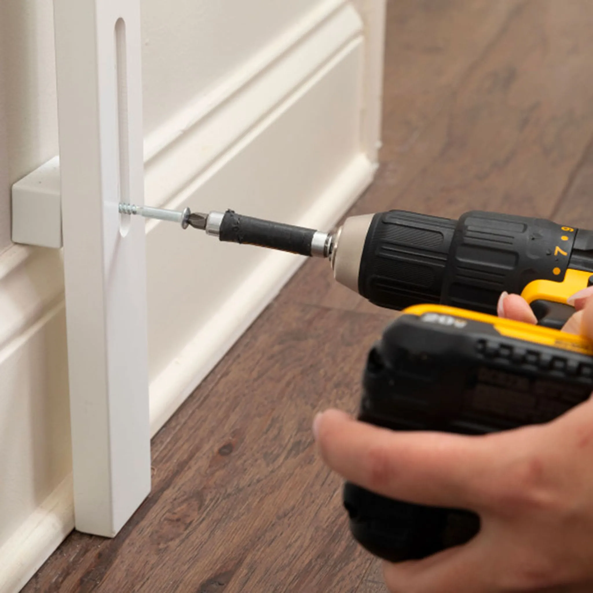 Qdos Adaptateur pour Barrière Plinthe - Blanc