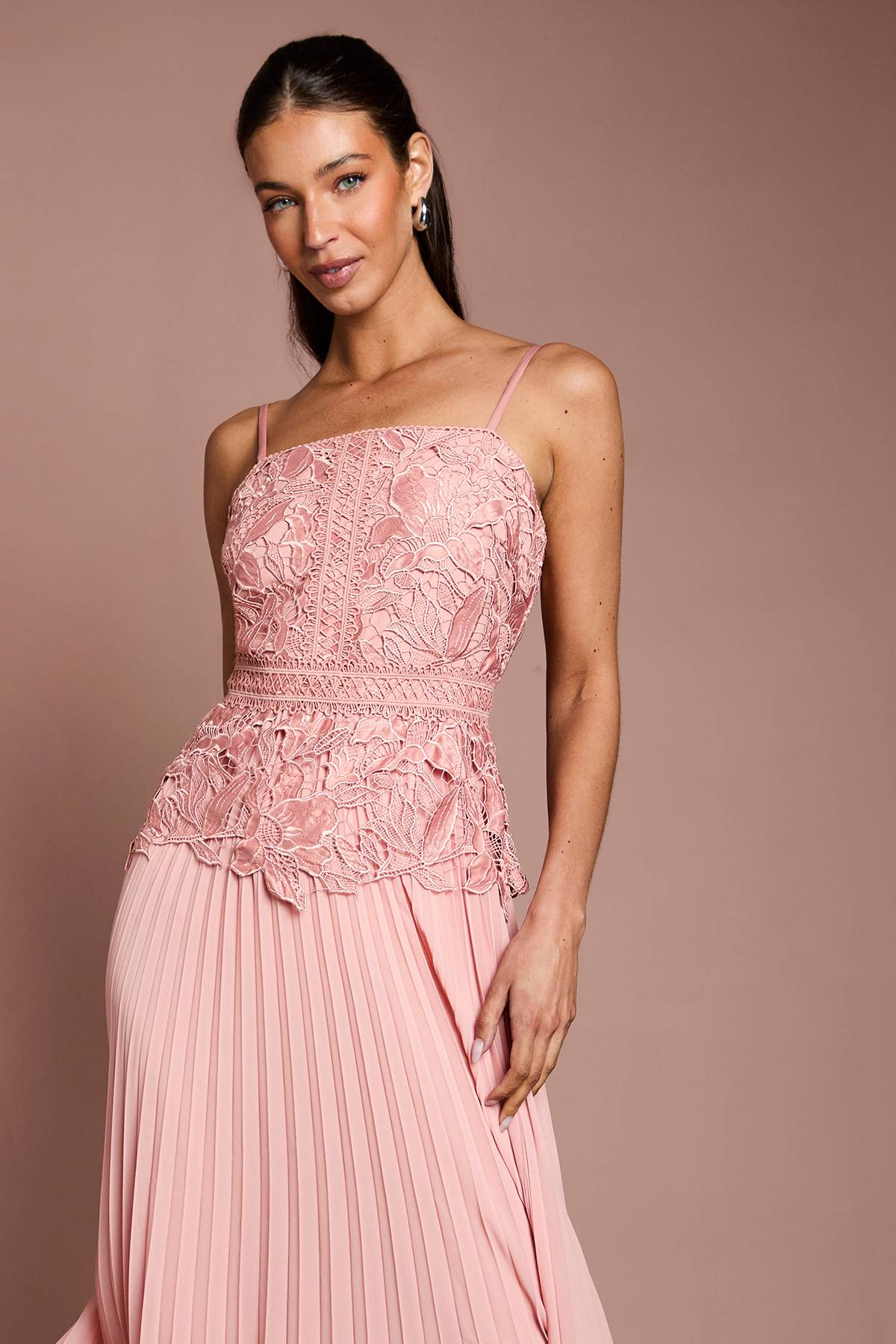 Coast Robe Midi Plissée En Satin Et Dentelle