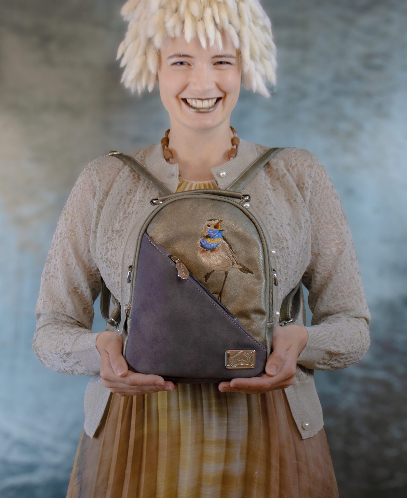 Hi-di-Hi Brave Backpack/ Shoulder/- Handbag Silver/ Dark Grey