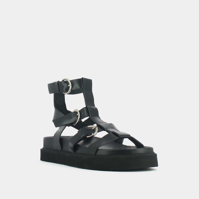 Sandales à brides et semelles épaisses  en cuir glacé noir