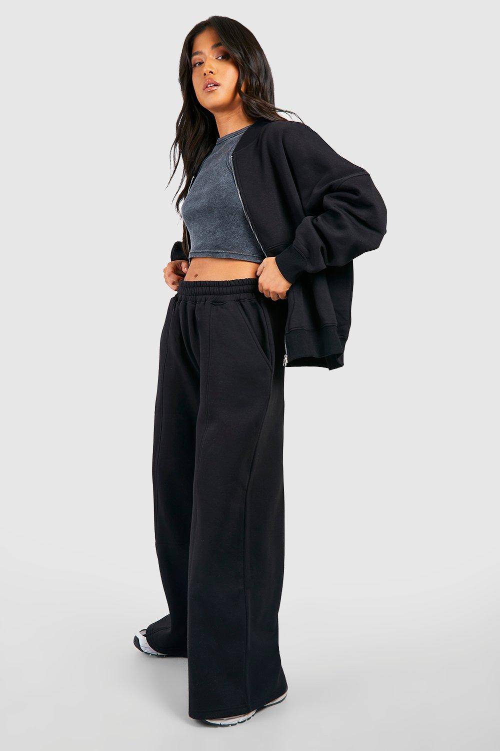 boohoo Petite survêtement bomber zippé à jambes droites pour petites tailles