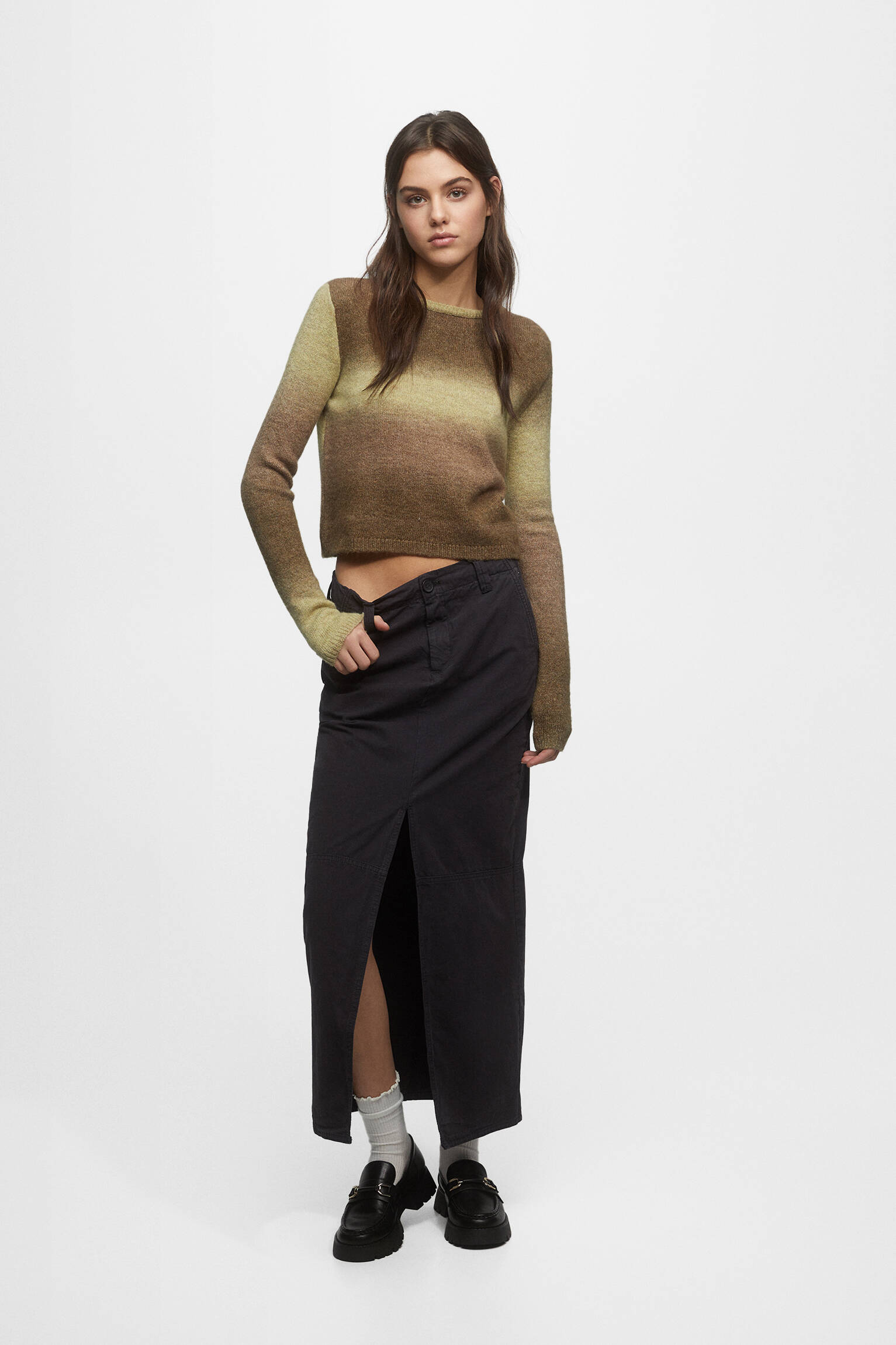BLUSA DE TRICÔ CURTA - CÁQUI