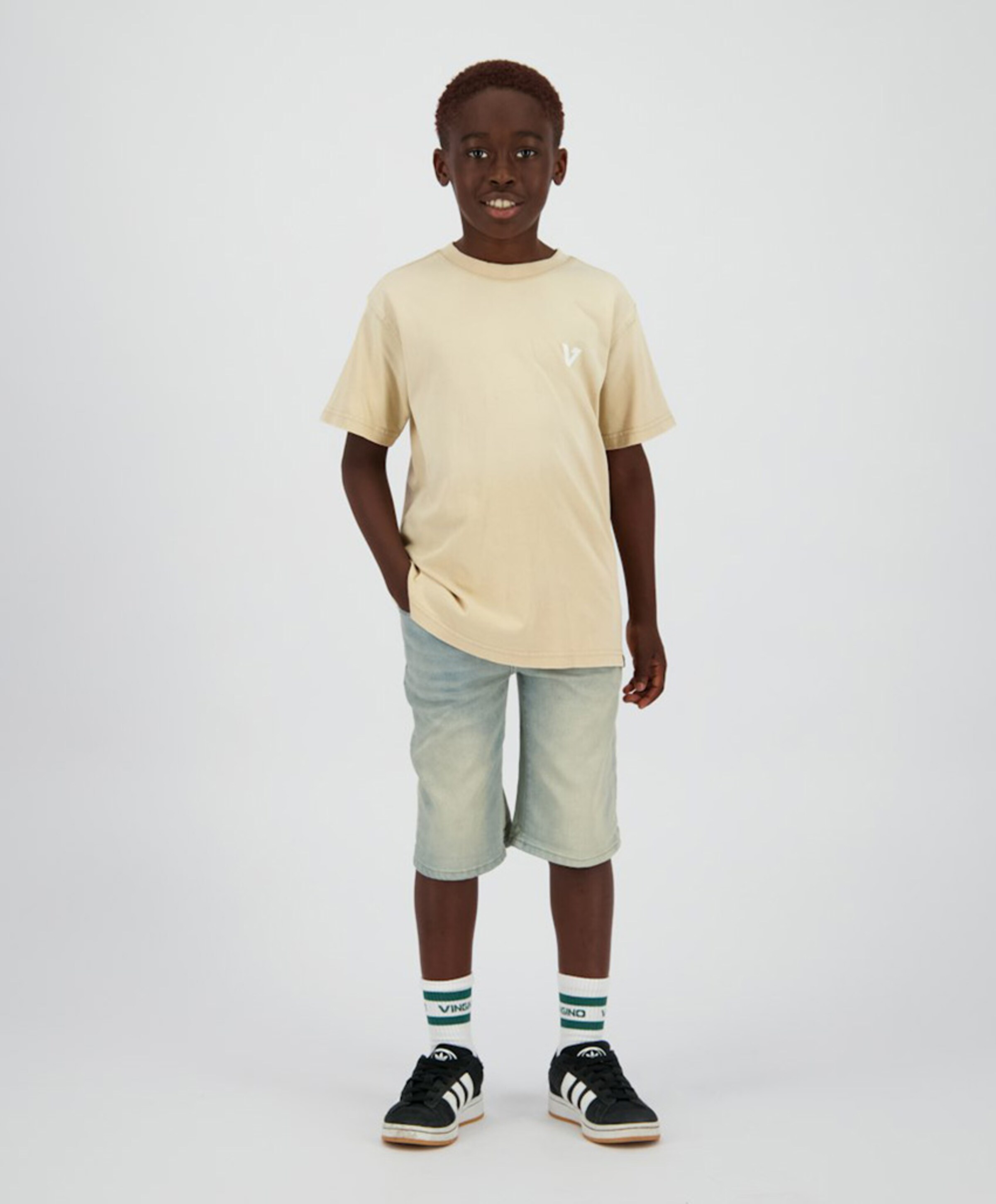 Vingino Carlo jongens korte broek blauw