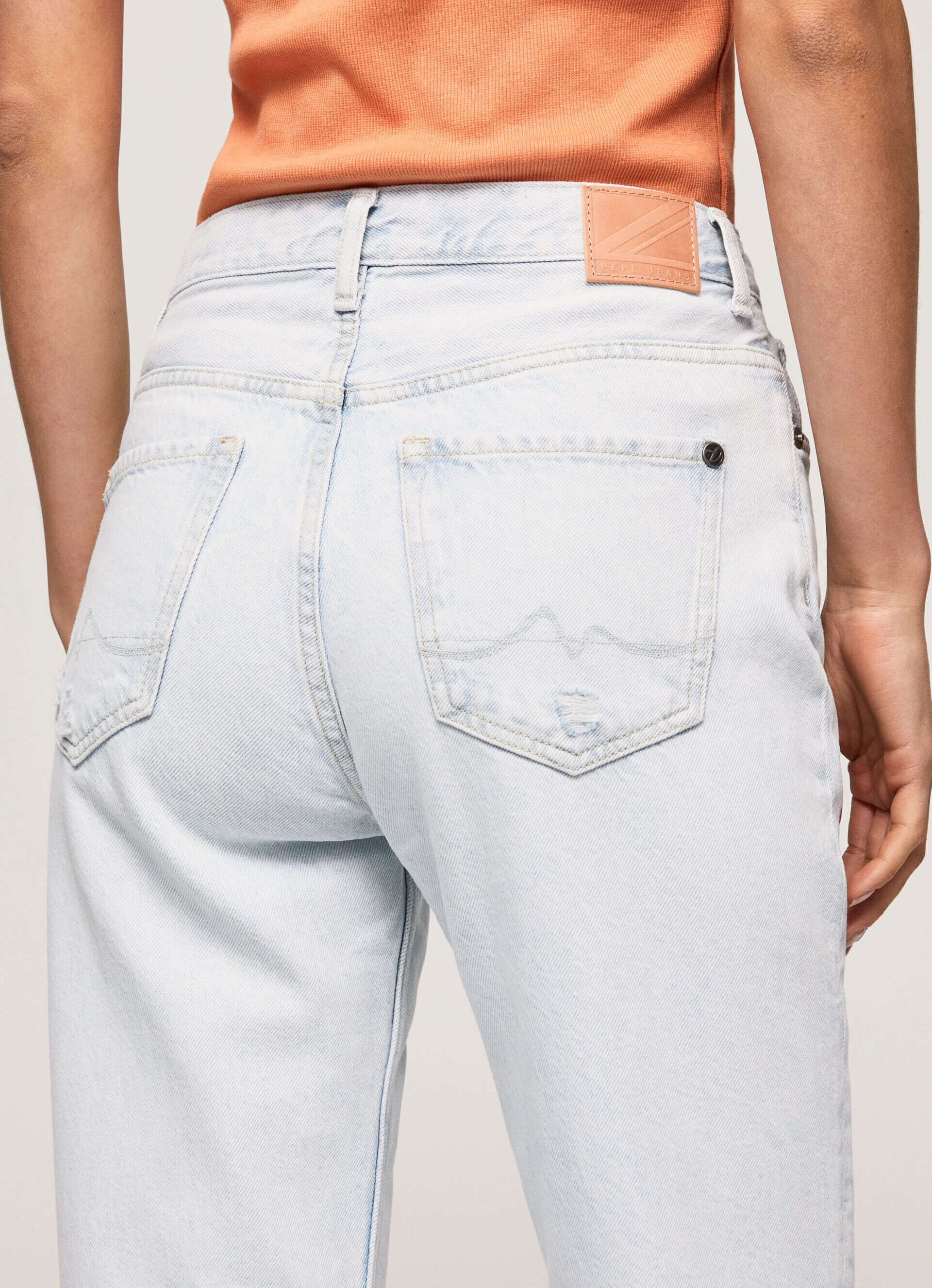 JEAN CELYN SKY FIT RECTO TIRO ALTO - jeans