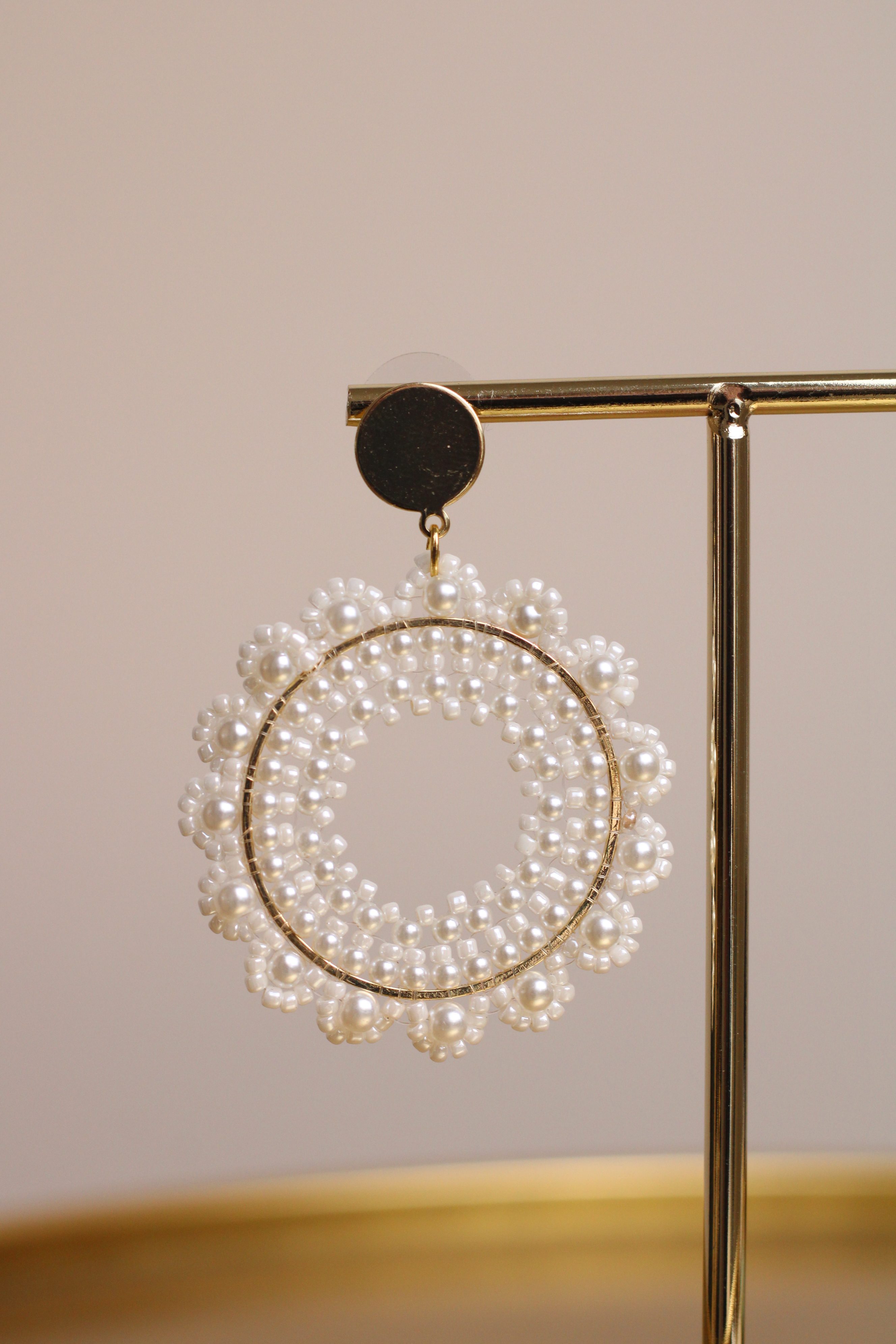 Off White Oorbellen - Goud