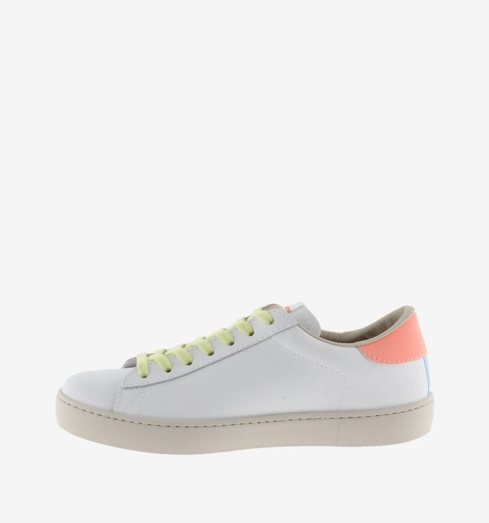 BERLÍN CUIR & NÉON Baskets blanches en cuir et détails fluo pour femme POMELO