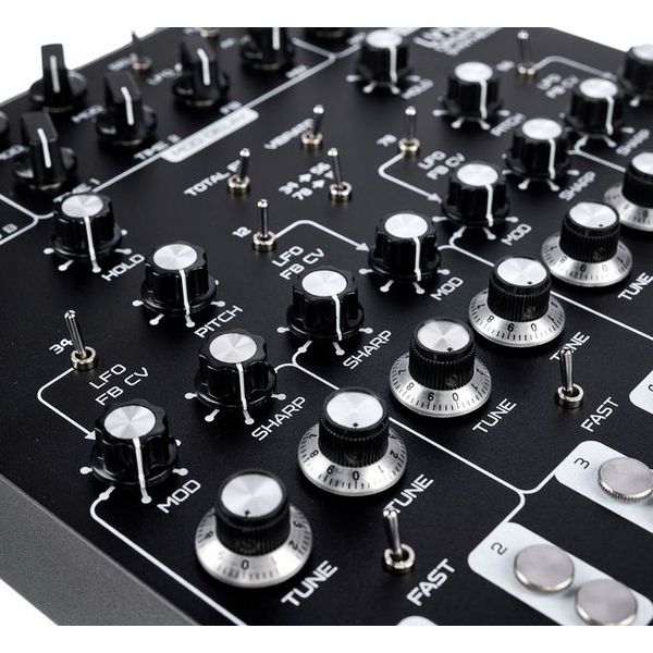 SOMA Lyra-8 Black Beast