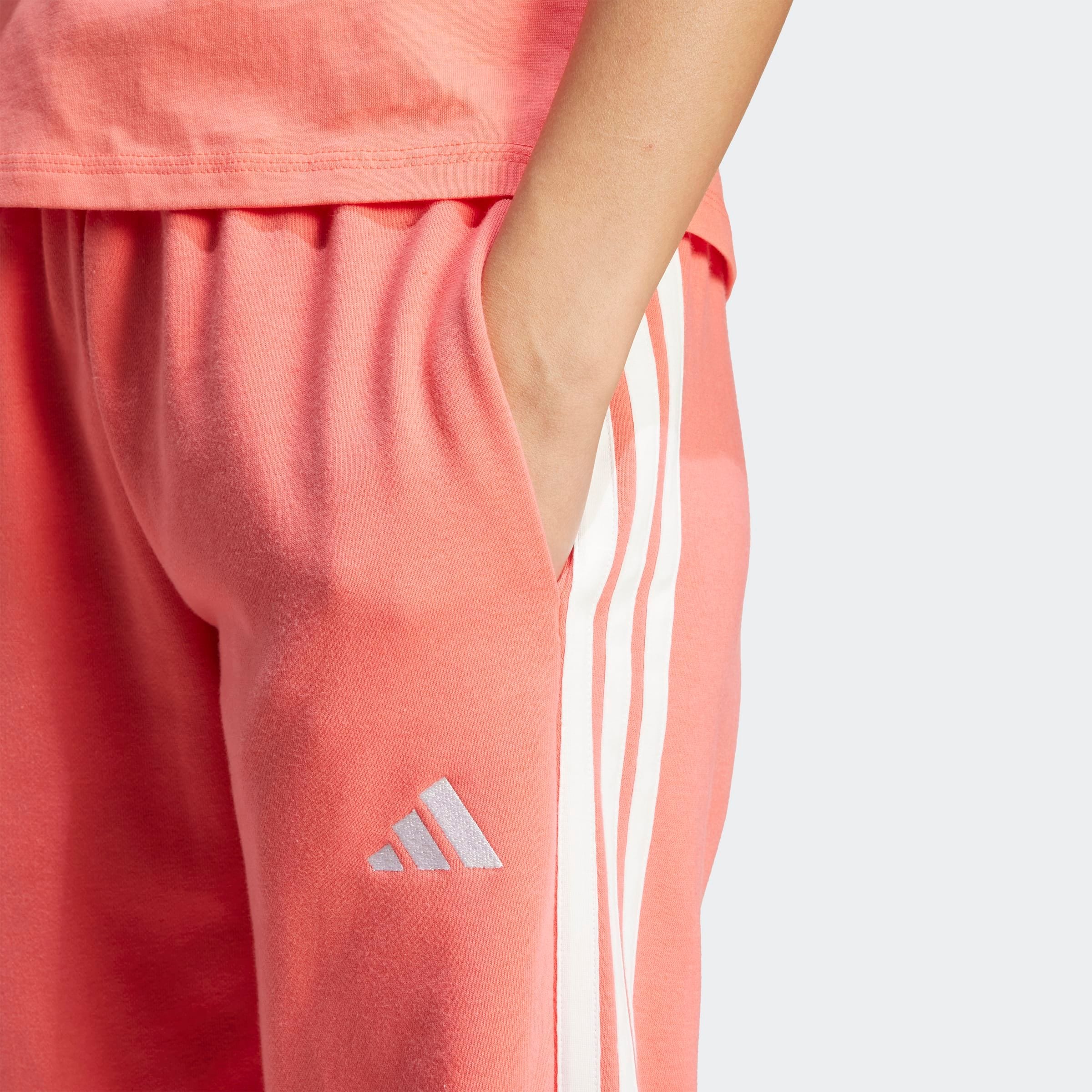 adidas Sportswear Sporthose »W 3S FT CF PT«  Reguläre Passform, mittelhoher Bund, weiches French Terry Material