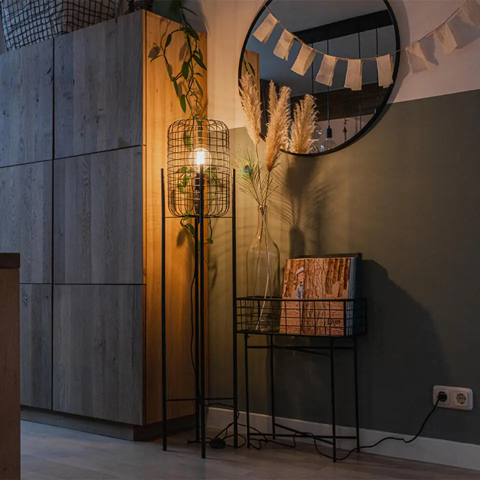 Qazqa vloerlampen bliss_vefa zwart e27