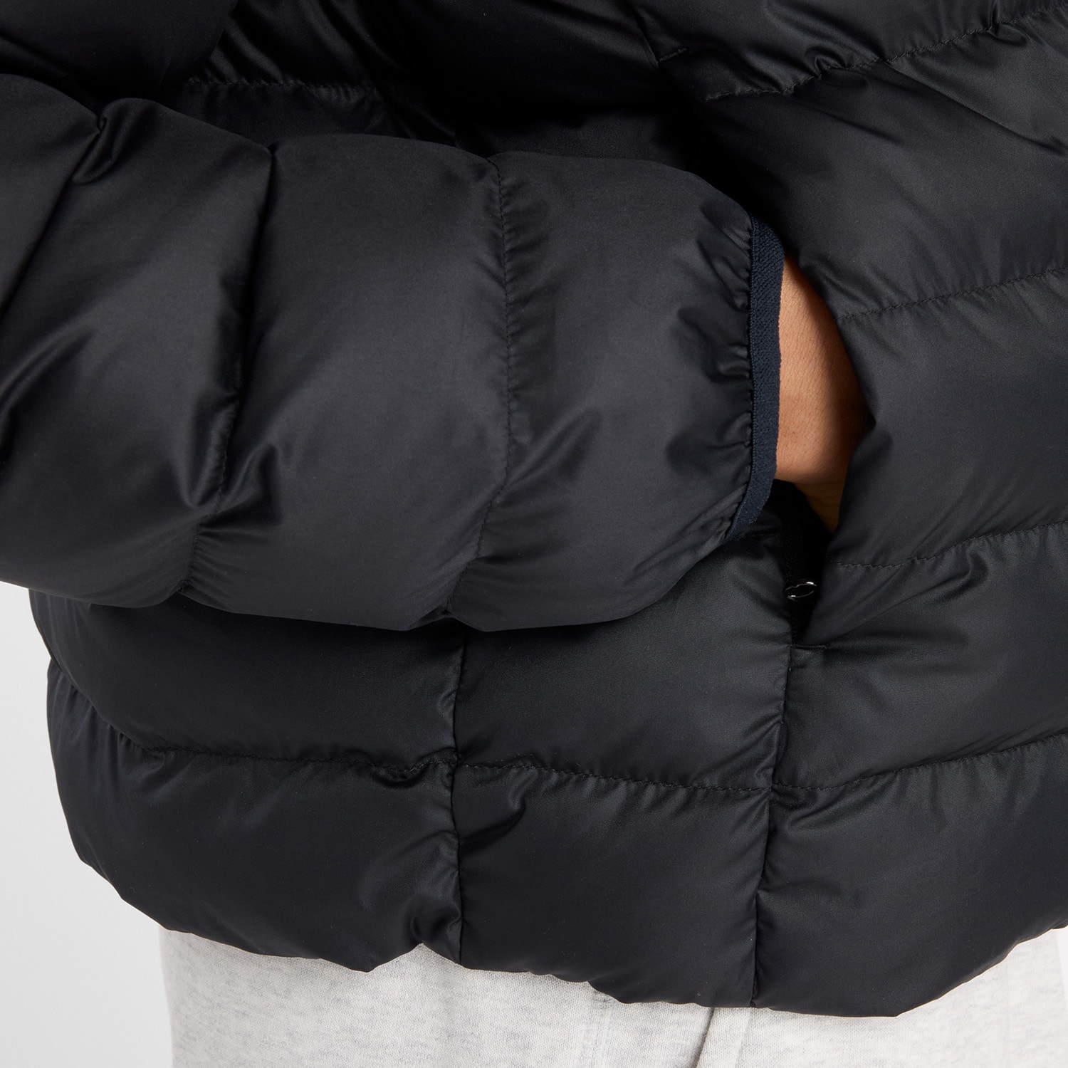 New Balance Winterjacke »Puffer Jacket BLACK« mit Kapuze