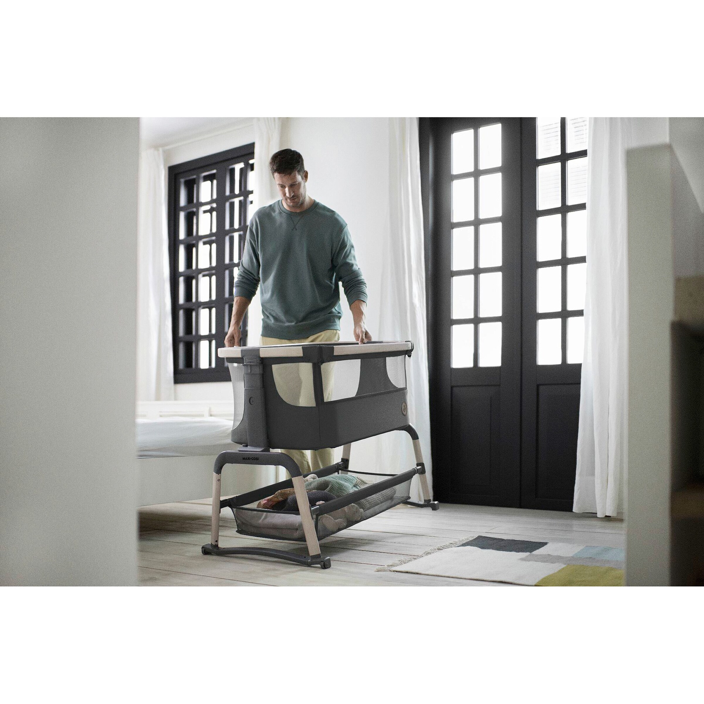 Maxi-Cosi Beistellbett Iora Air Beyond Graphite