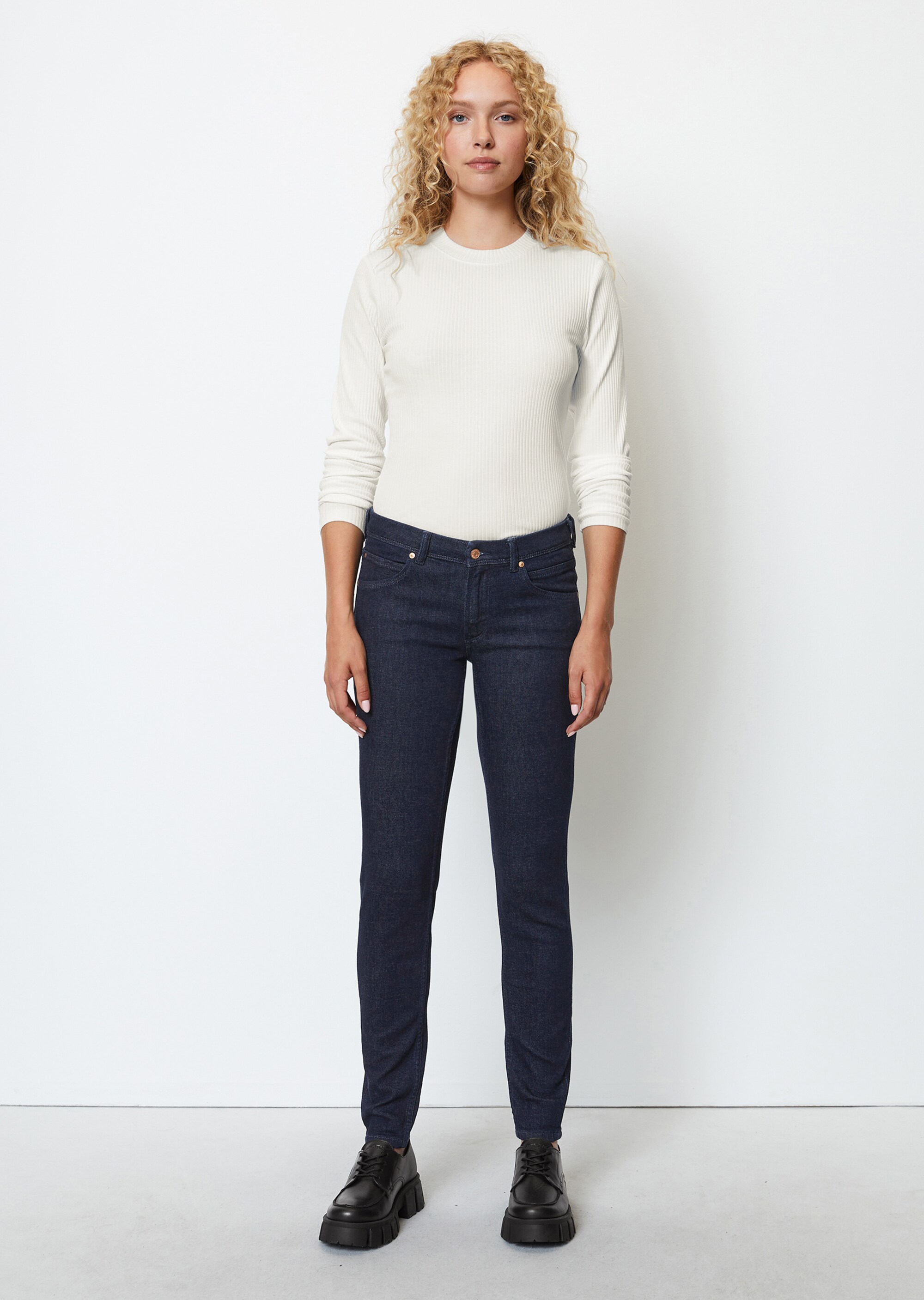 Jeans Modell ALVA slim aus stretchigem Organic Cotton-Mix