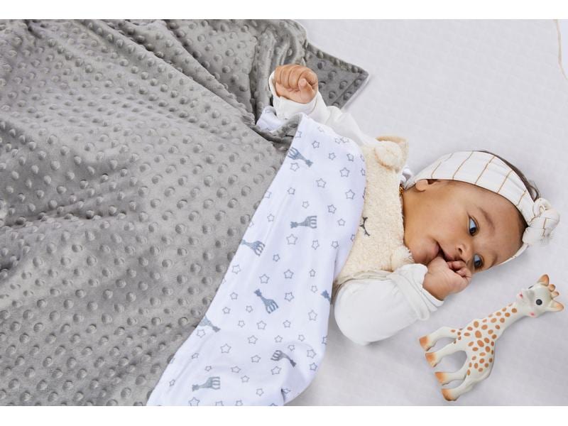 Sophie la girafe Geschenkset Kuscheldecke 2-teilig Set aus Sophie die Giraffe und einer weiche Decke
