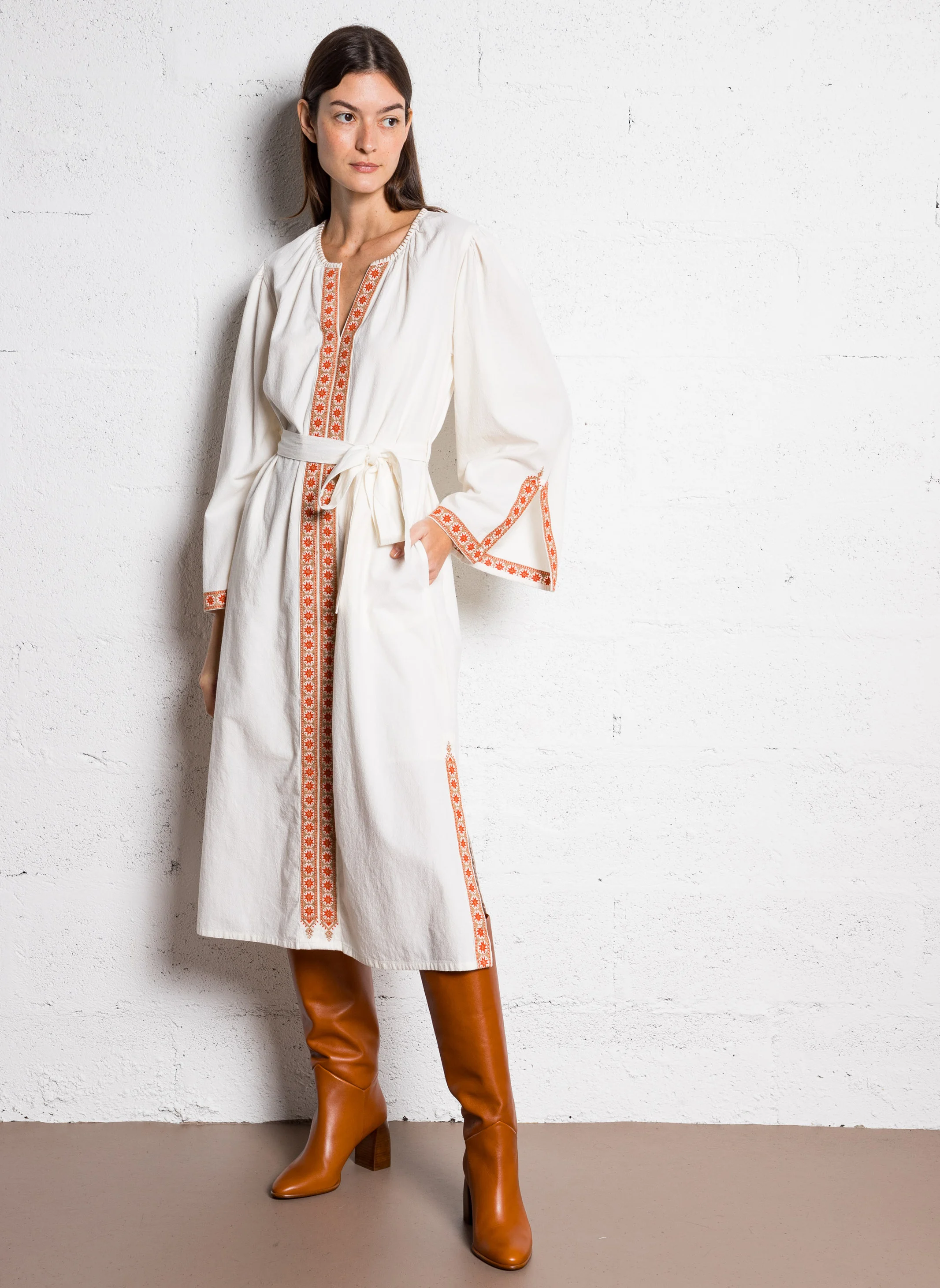 GALATEE - Robe longue brodée en coton | Beige