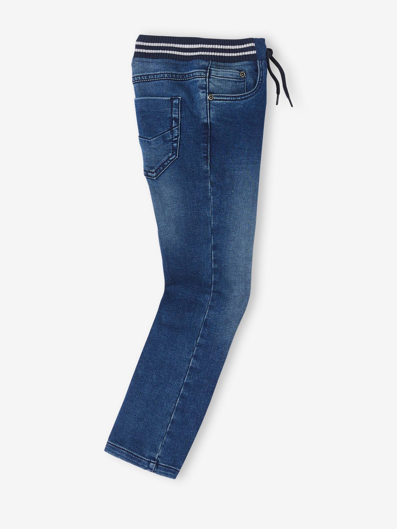 Calças de corte reto para meninos em fleece preto liso com efeito jeans.