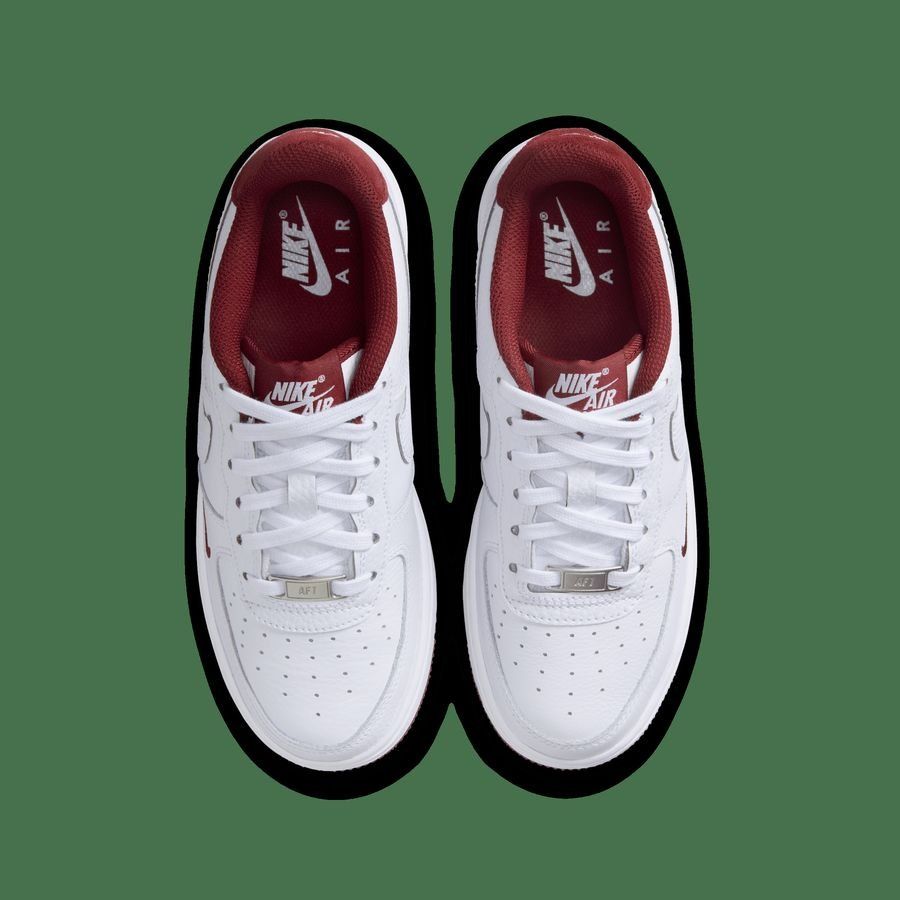 Nike Air Force 1 LV8