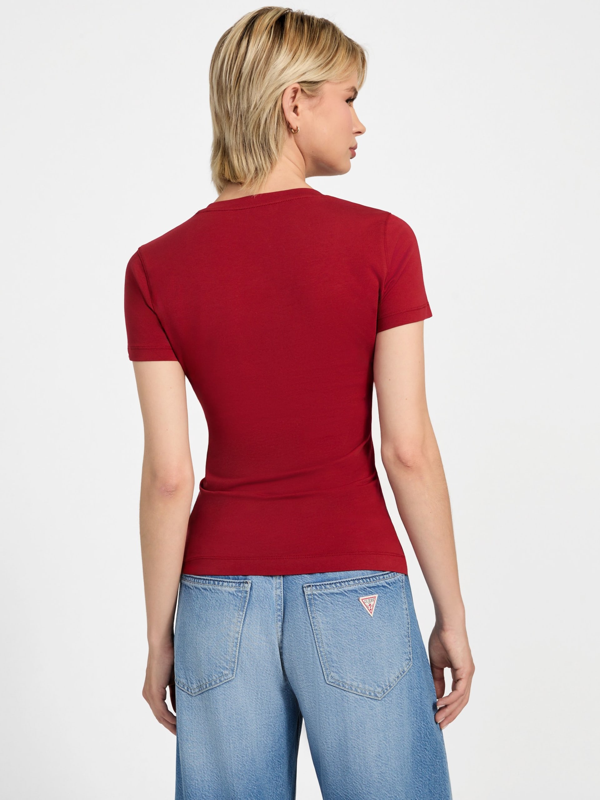 Camiseta Eco com Logo Bordado em Estilo Caligráfico