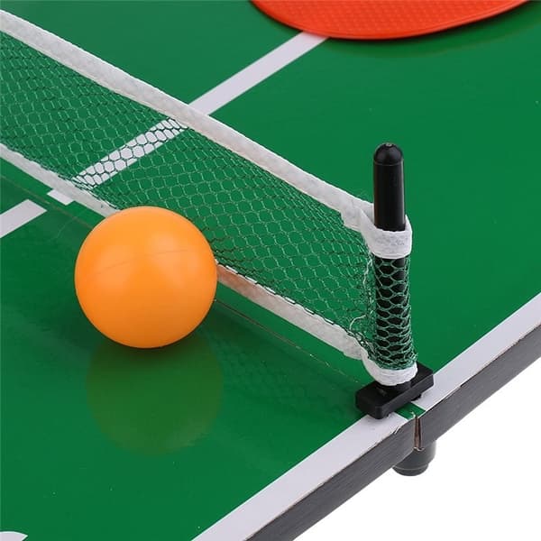 Liten pingpong-bord med tilbehør