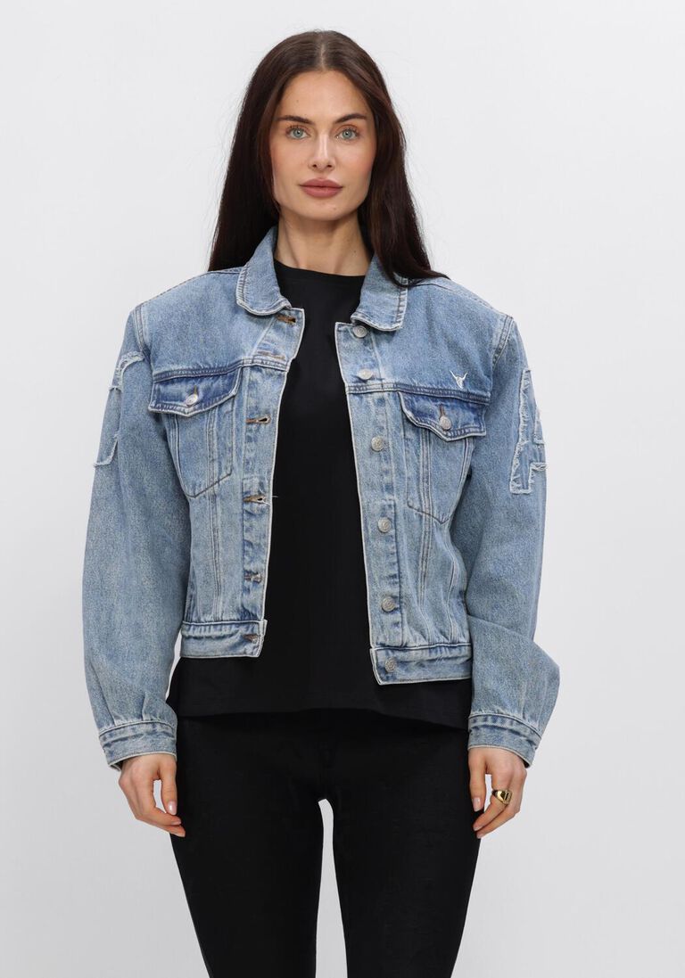 lichtblauwe alix the label spijkerjas ladies woven soft denim patch jacket