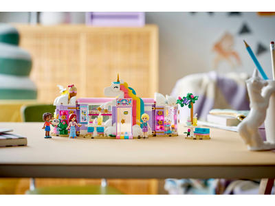 LEGO Eenhoorn droomcafé (42684)