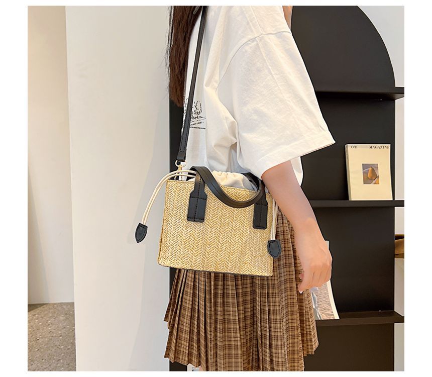 Indenis - Stro Tote Bag
