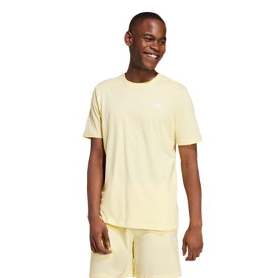 Adidas SportswearEssentials Embroidered Small Logo T-Shirt - gelb